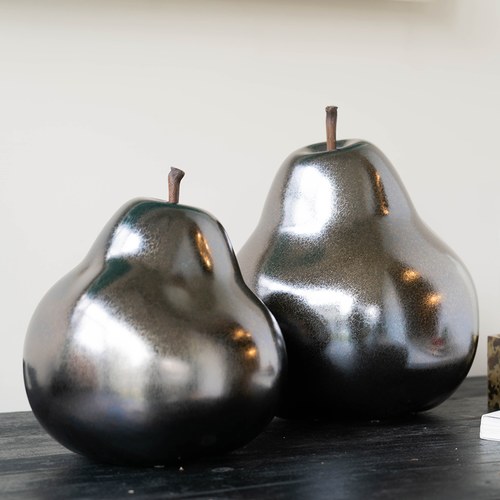 德國BULL&STEIN 煙燻色陶瓷釉光梨子雕塑（中）