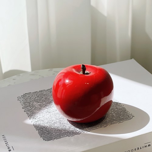 德國BULL＆STEIN 鮮紅色陶瓷釉光蘋果雕塑 (室內、直徑5.5公分)