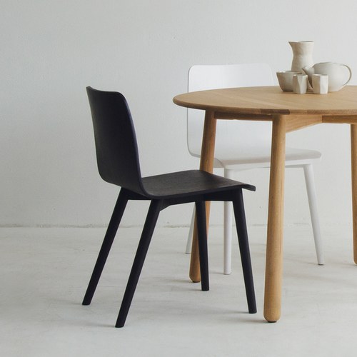丹麥Sketch 簡約木作L型單椅 (黑)