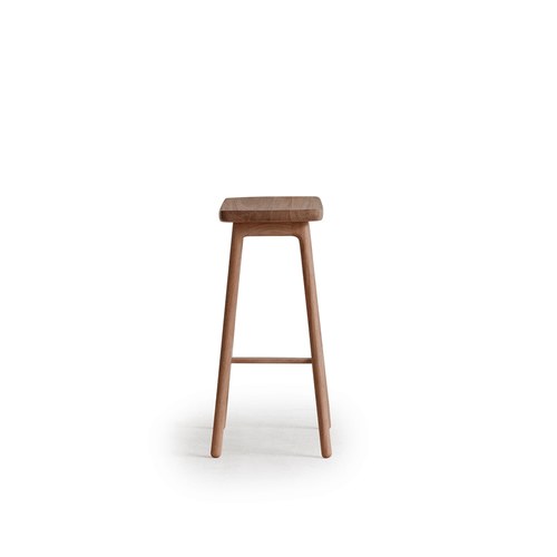 丹麥Sketch 微波浪吧台椅 (胡桃木、高66.5公分)