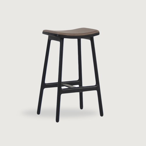 丹麥Sketch 微波浪皮革吧台椅 (黑/深褐皮、高66.5公分)