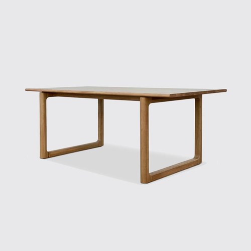 丹麥Sketch Hover設計師輪廓餐桌 (長240公分)