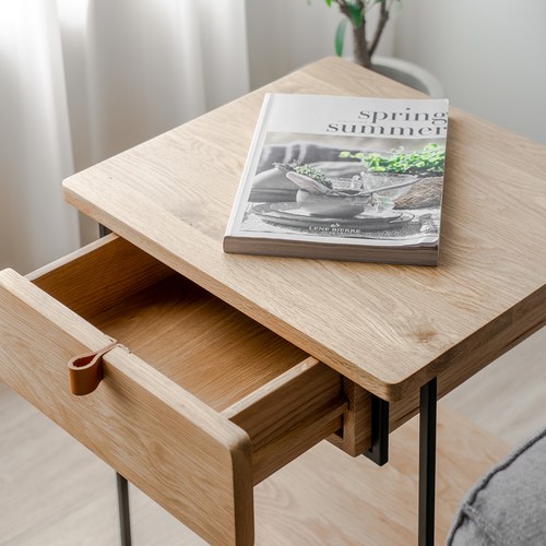丹麥Sketch Feya 俐落金屬腳方形邊桌(橡木)
