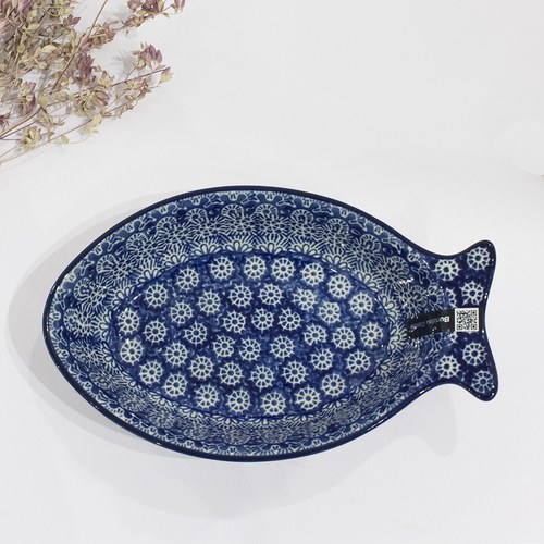 荷蘭BunzlauCastle 古典蕾絲圖紋魚形陶盤 (長19.5公分)