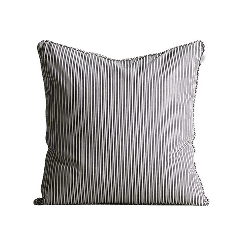 丹麥tineKhome 風格線條方形靠枕 (黑白、長60公分)