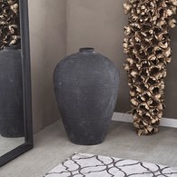丹麥Lene Bjerre 質樸陶作窄口花器 (黑、高30公分)
