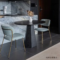 荷蘭Zuiver 錐狀木製圓形餐桌