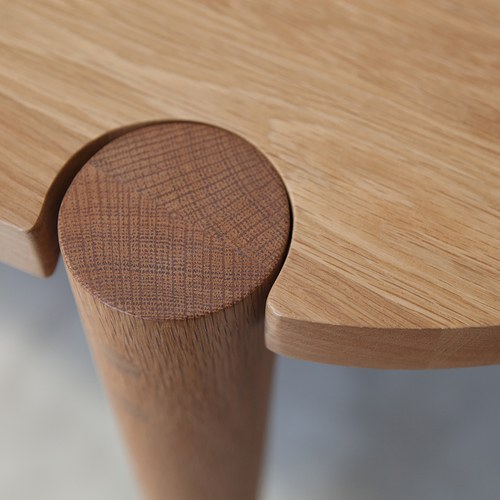 丹麥Sketch Cove橢圓型膠囊餐桌 (橡木、160公分)