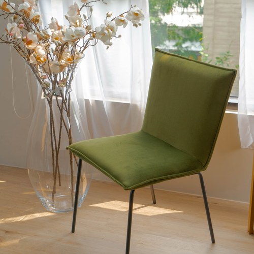 荷蘭Zuiver 優雅斜邊靠背絨布餐椅(橄欖綠)