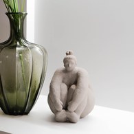 丹麥Lene Bjerre 相撲力士雕塑擺飾 (灰、屈膝)